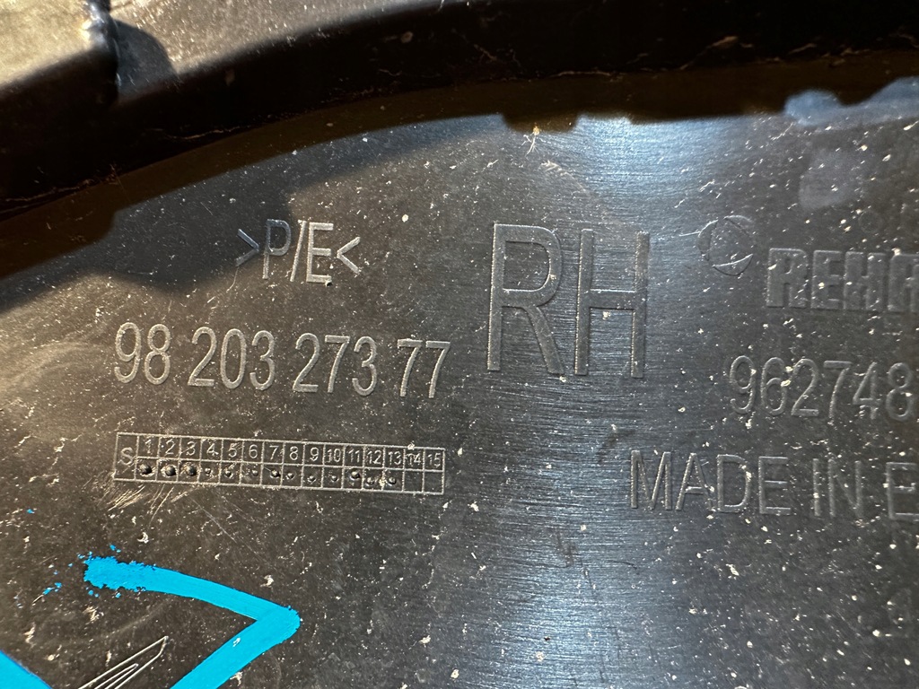 фото №9, Citroen ds7 crossback бампер перед кутик правий 9820327377