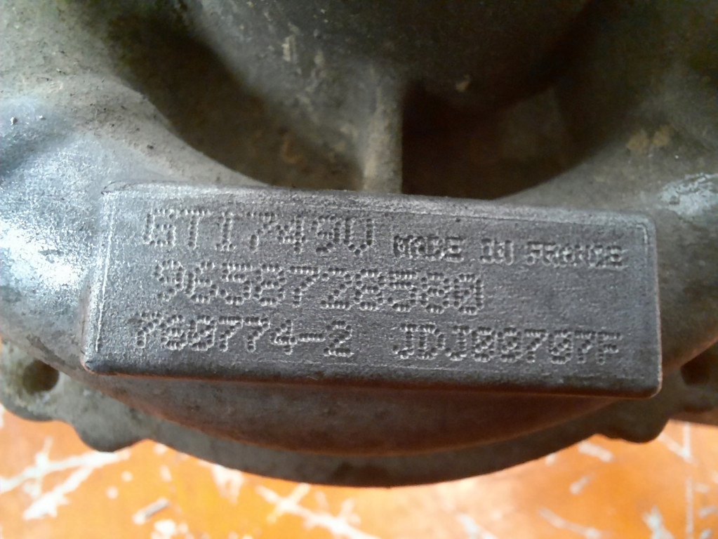 фото №6, Volvo s40 ii 04-07 2.0d 136km турбіна турбонагнітач 9658728580 d4204t