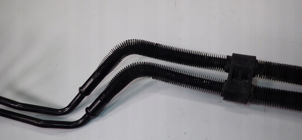 фото №7, Радиатор масла провода audi s6 c6 5.2 4f0422885g