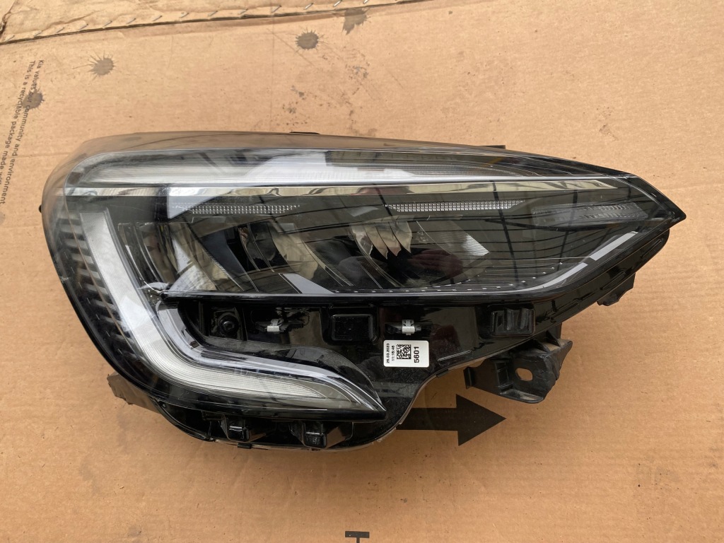 фото №1, Renault clio v 19-23 лампа права фара правий full led 260109379r