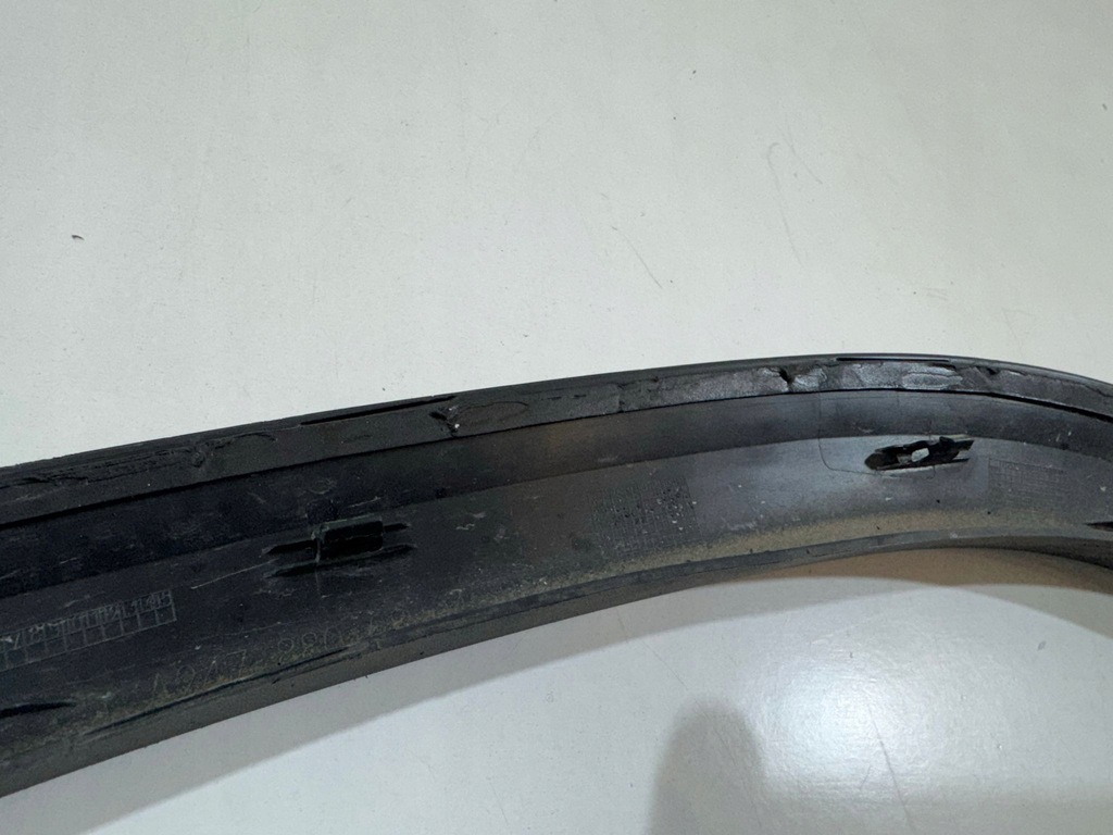 фото №15, Молдинг накладка крыла правый перед передняя mercedes gla h247 amg jan