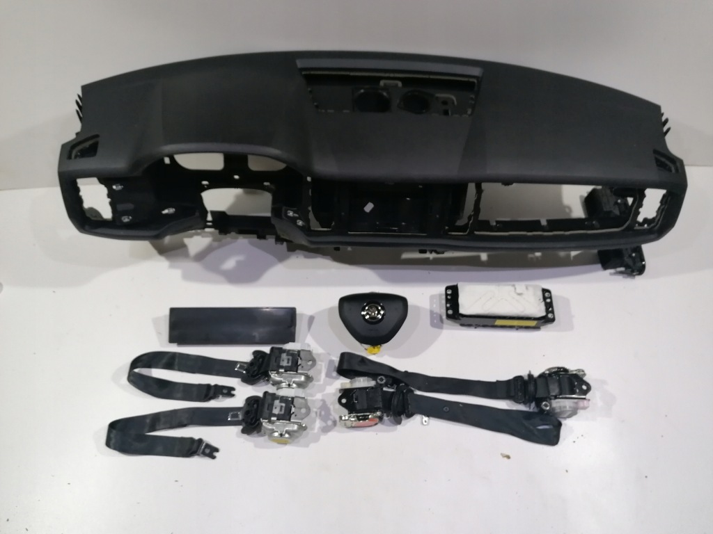 фото №1, Skoda kodiaq панель приладів консоль подушка безпеки подушки безпеки ремені