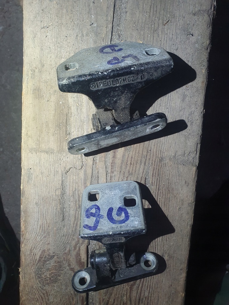 фото №1, Петля петлі ліва перед комплект góra dół mercedes a168 2002 lift 1.4