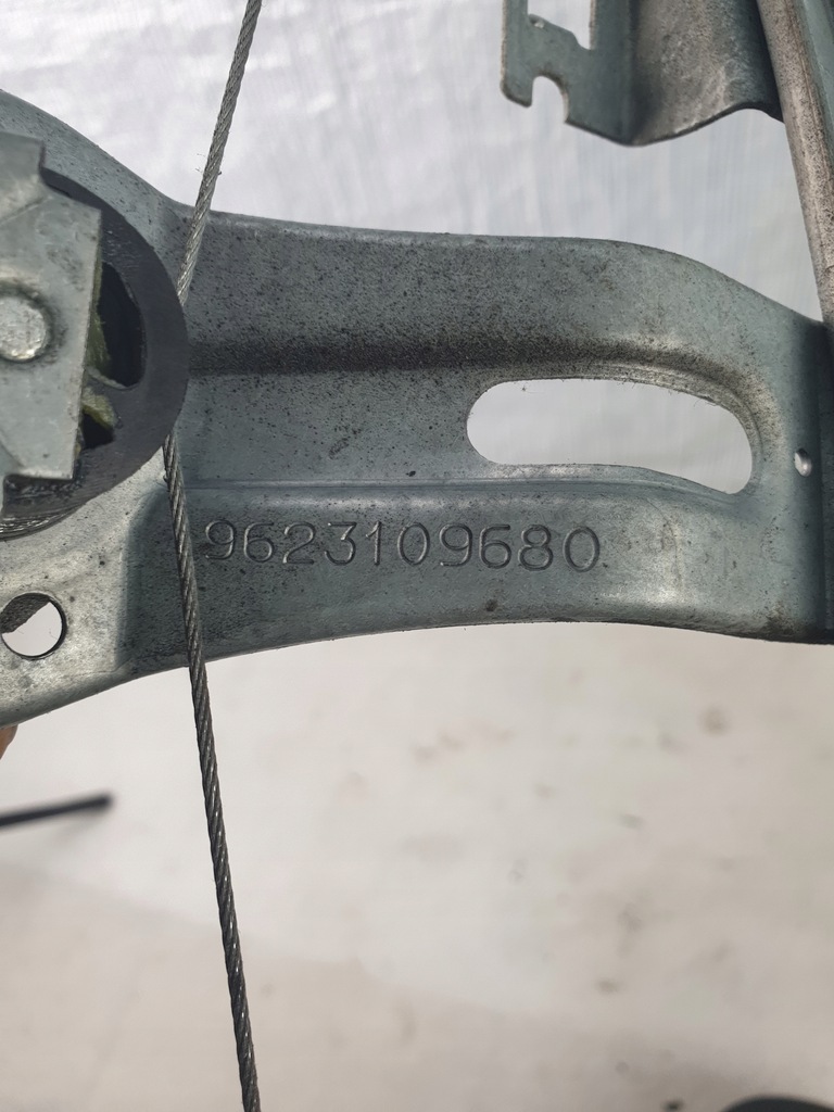 фото №6, Подъемник стекло правый задняя peugeot 206 9623109680