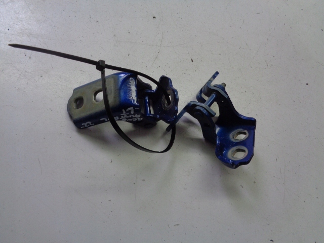 Петли дверь левый задний renault austral 1.3 tce 2022 год biynm Цена