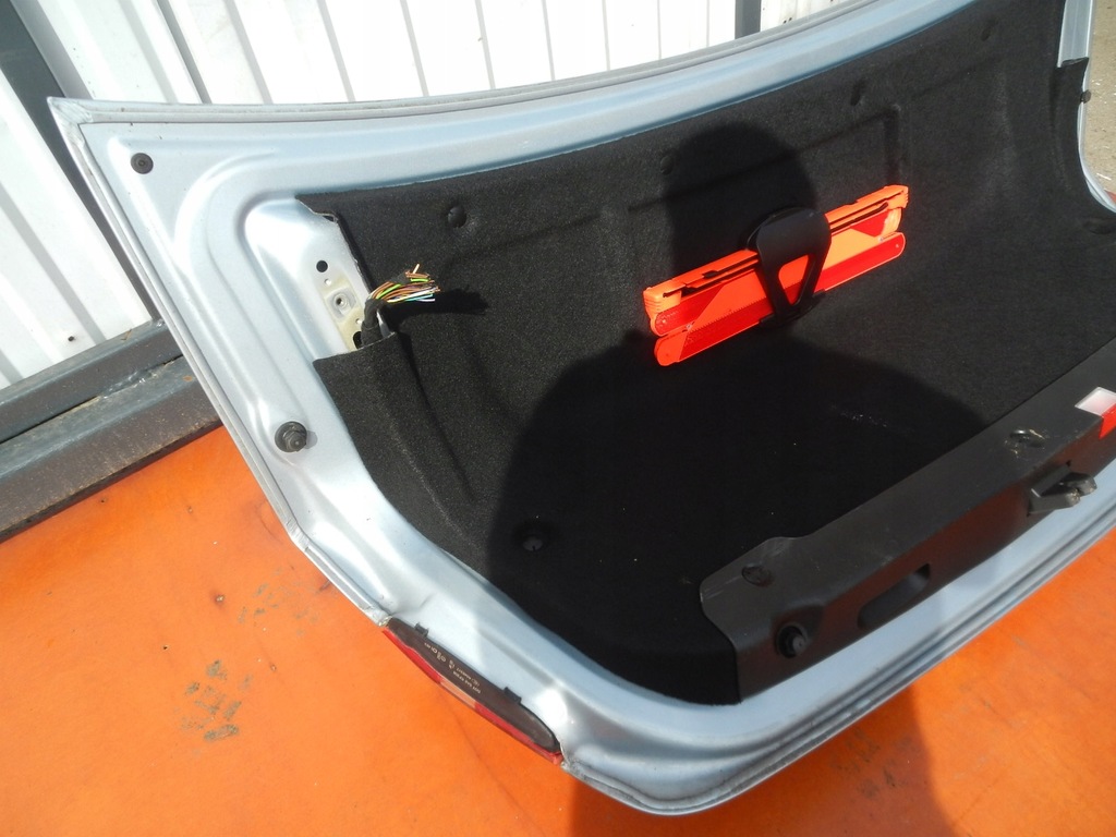 фото №13, Крышка багажника багажника комплектная mercedes w212 sedan 988