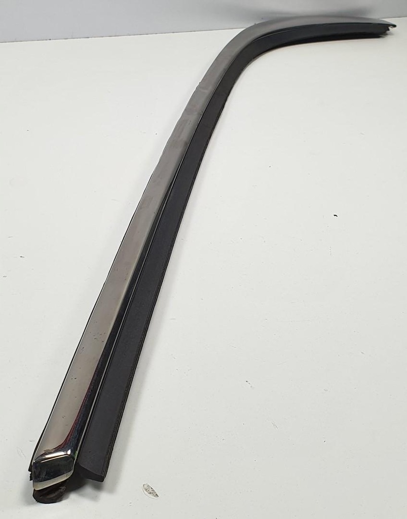 фото №2, Молдинг защита дверь правый задняя aston martin rapide