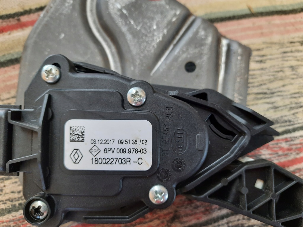 фото №8, Dacia sandero ii 0.9 tce педаль газа тормоза сцепления комплект