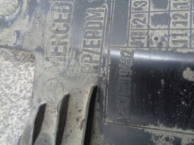 Подкрылок правый перед mercedes eqa 250 w243 2021 rok с Разборки