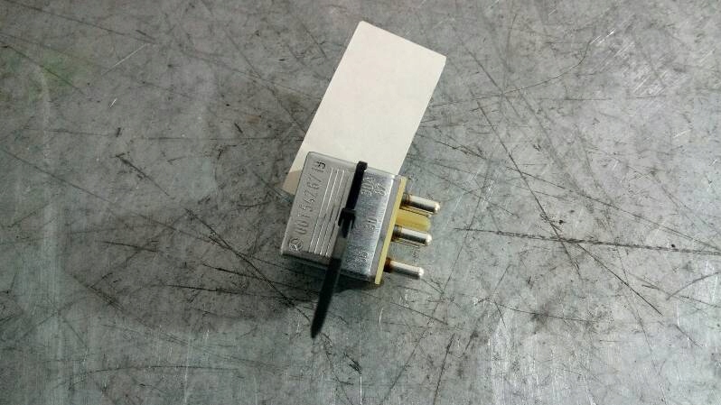 фото №1, Реле mercedes-benz w201 0015426719