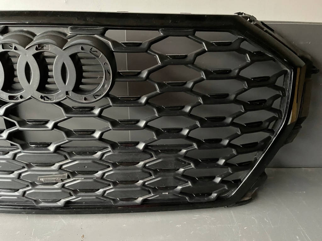 Решётка радиатора решётка  радиатора audi q3 83f s-line чёрный 83f853651 оригинал черный Недорого