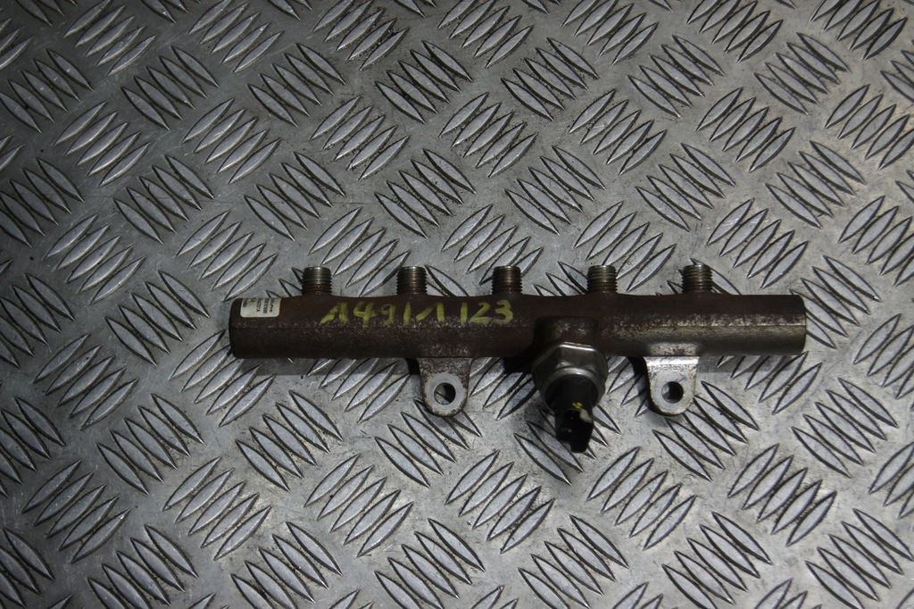 фото №1, Молдинг упорскування clio iii h820070169