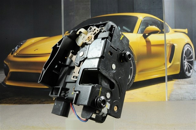 фото №1, Porsche 911 996/boxster 986 замок двері 315mhz /r