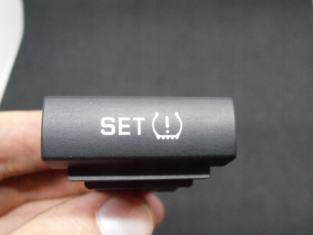 фото №9, Переключатель давления шин octavia ii 1z0927127c