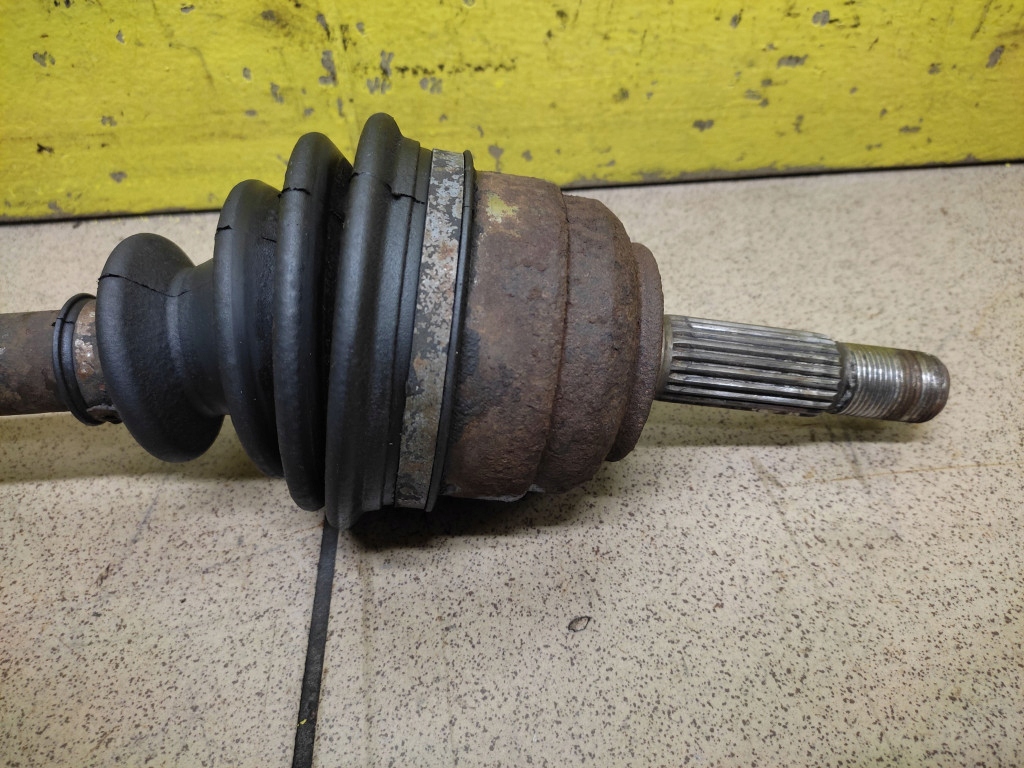 фото №3, Renault clio ii 1.5 dci приводной вал приводная правая