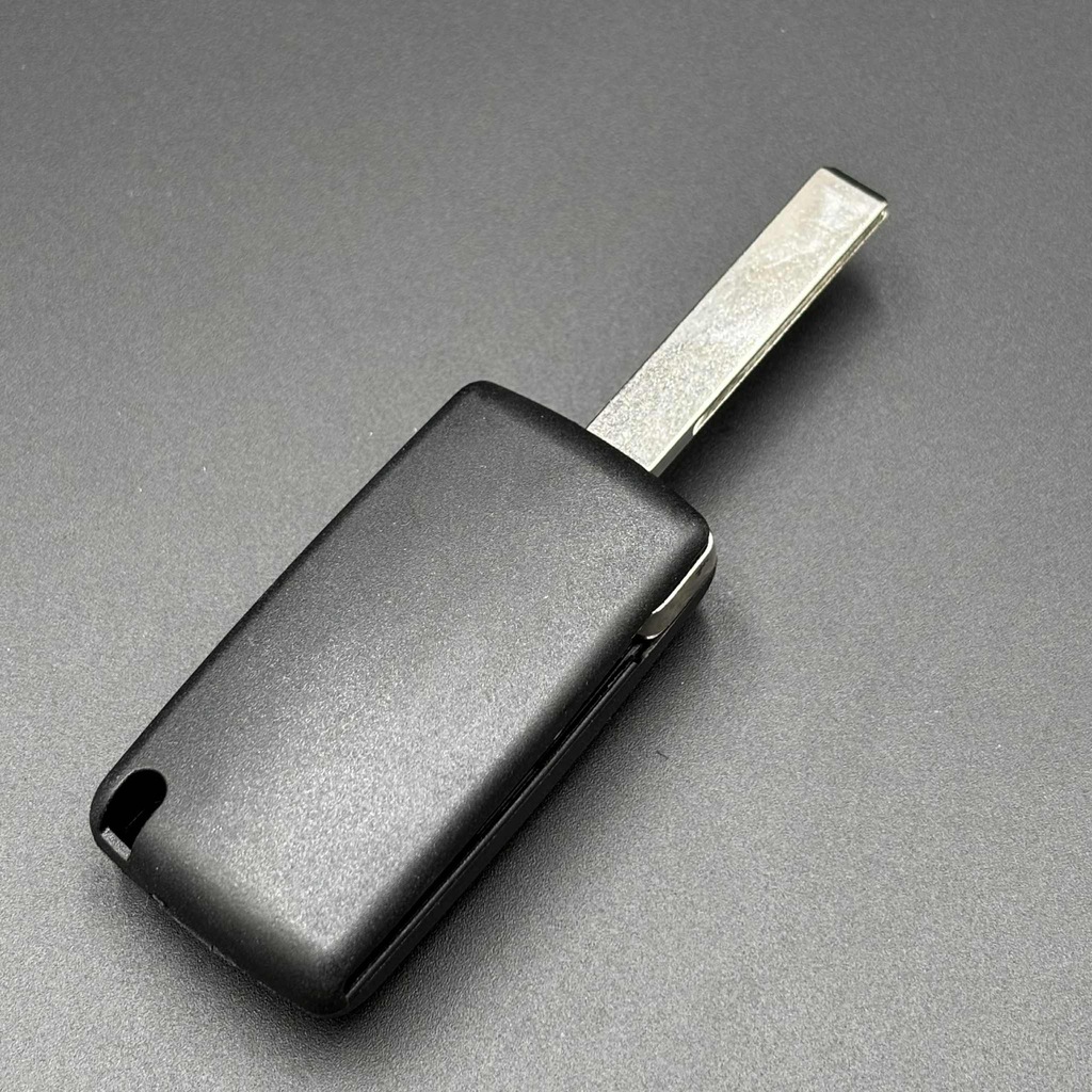 фото №8, Корпус пульта hu83 citroen peugeot 3 кнопки свет аккумулятор na płytce