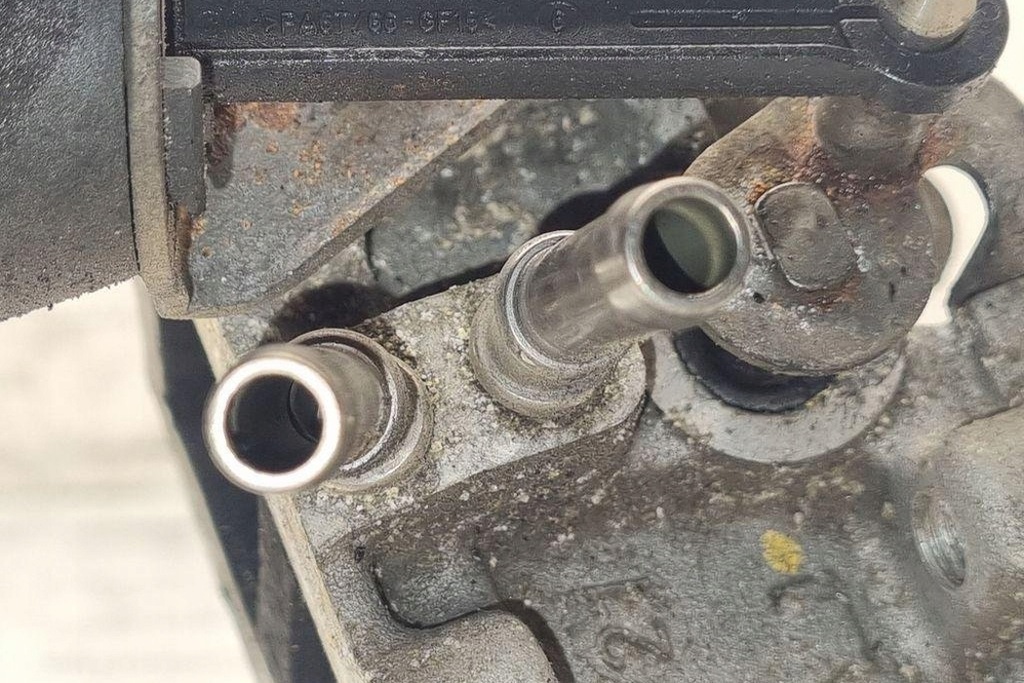 фото №7, Радиатор egr vw passat b7 alltrack 365 03g131063f 2.0l дизель 103kw 2008