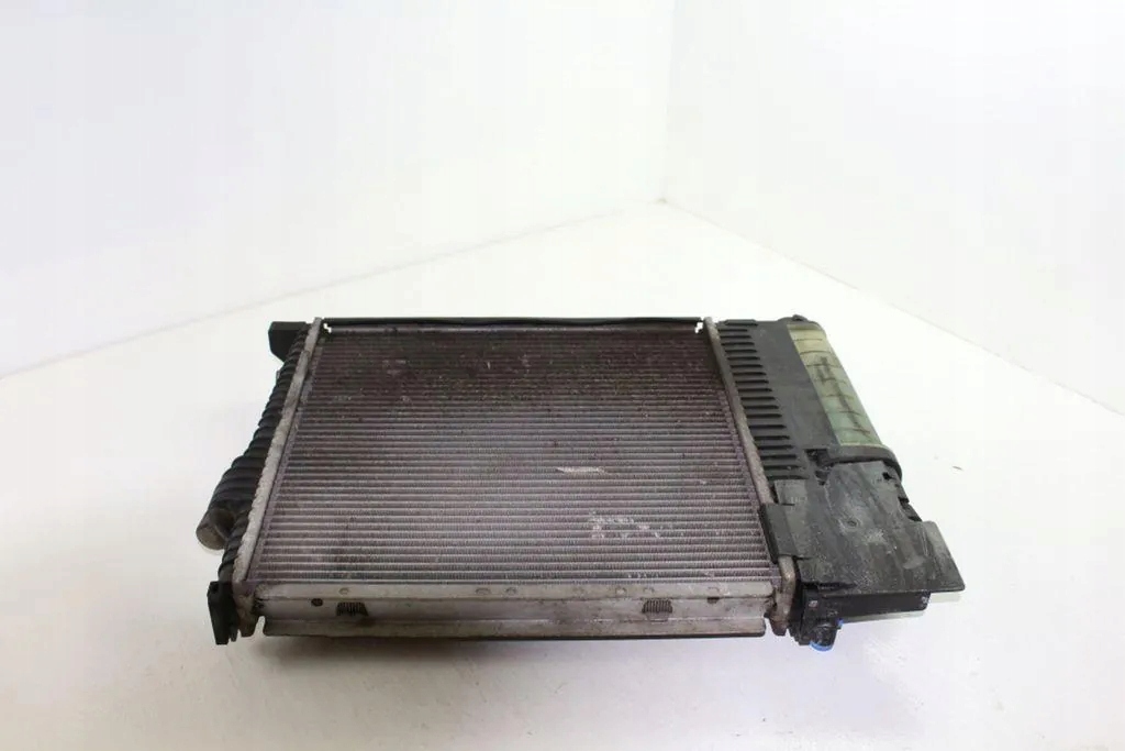 фото №7, Радиатор wody bmw z3 roadster e36 1719108 1.9l бензиновый 1998