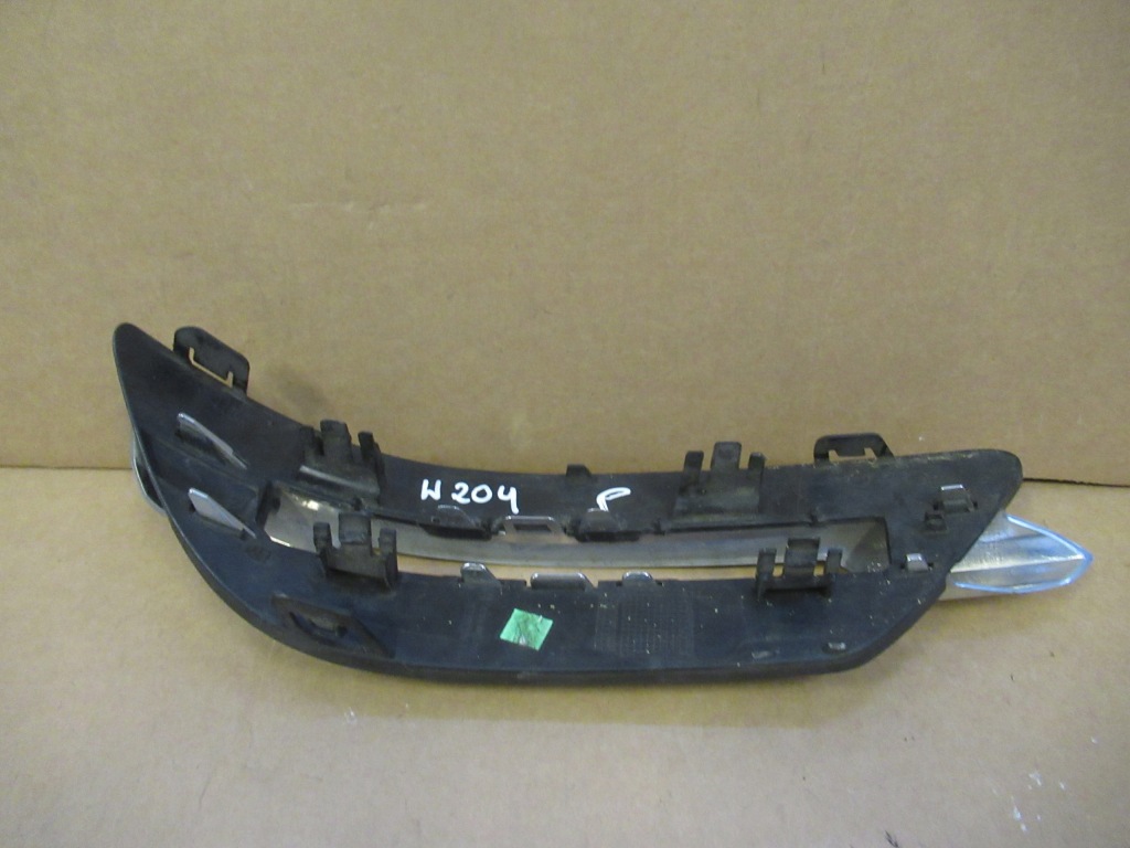 фото №2, Mercedes w204 решётка правая