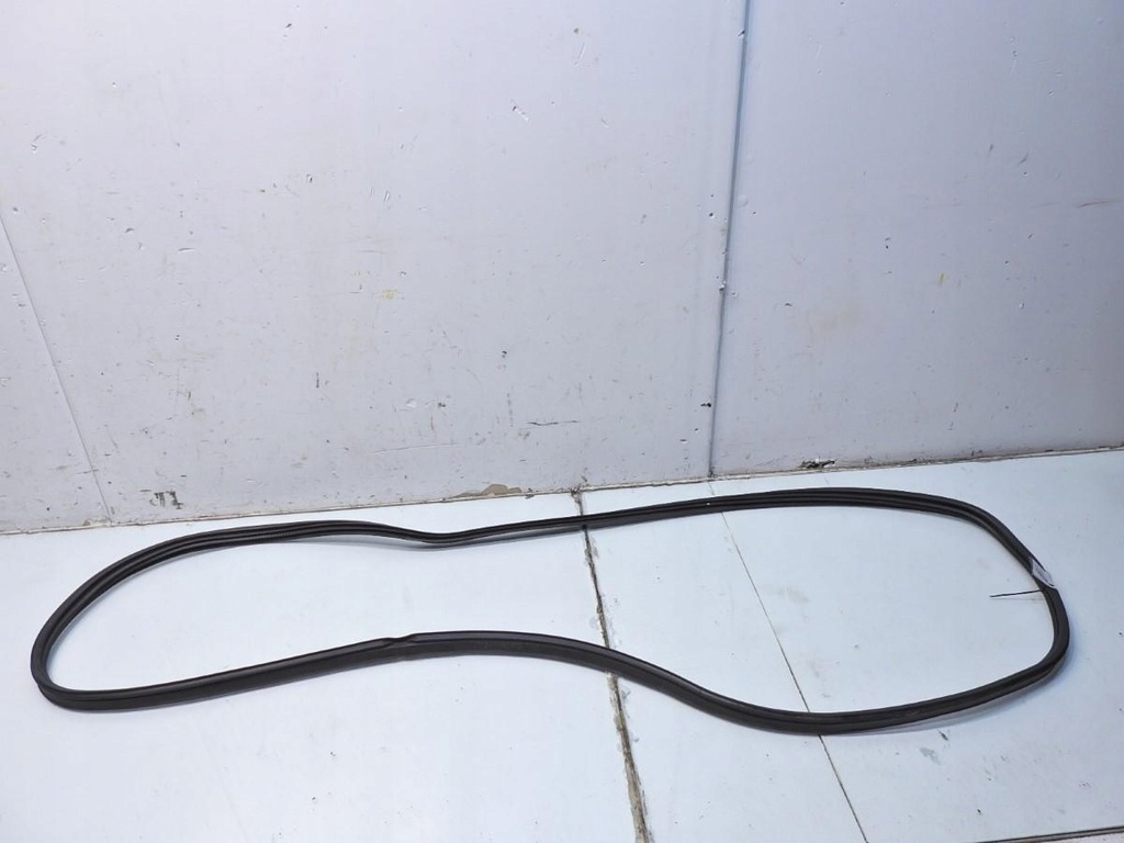 фото №7, Прокладка багажника subaru forester iii