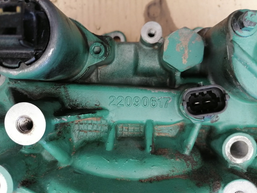 фото №2, Основание фильтров масла renault gama t 22090617