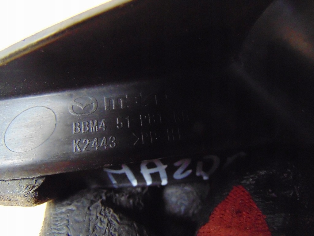 фото №5, Завершение жабо треугольник mazda 3 bl правый