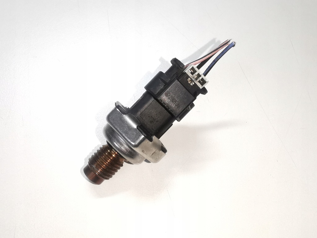 фото №1, Датчик давления топлива 810pp13-01 renault dacia 1.5 bluedci