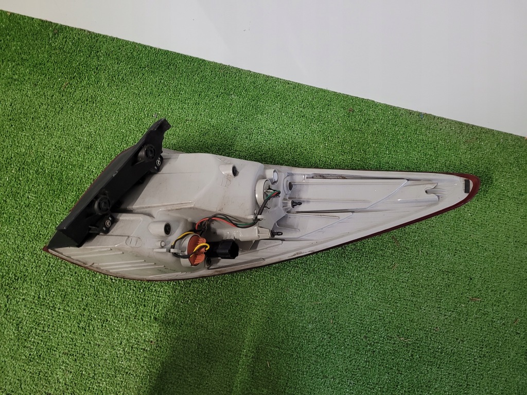 фото №5, Hyundai ix35 лампа задняя левый задняя левая 924012y0