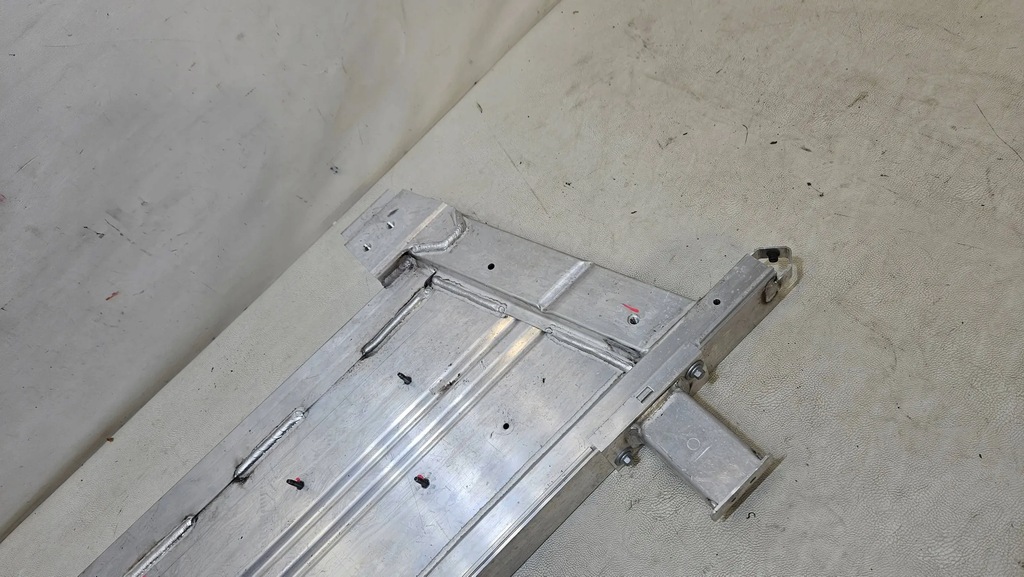 фото №8, Підрамник підпора підрамник перед передній volvo xc40 c40 32346883