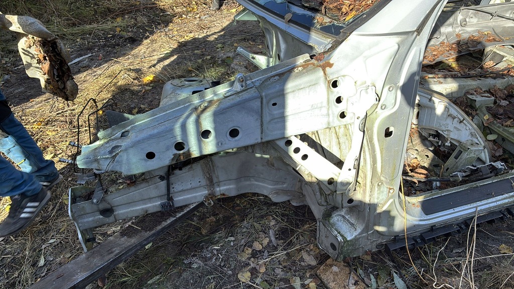 фото №1, Mercedes gl 164 чверть лівий перед