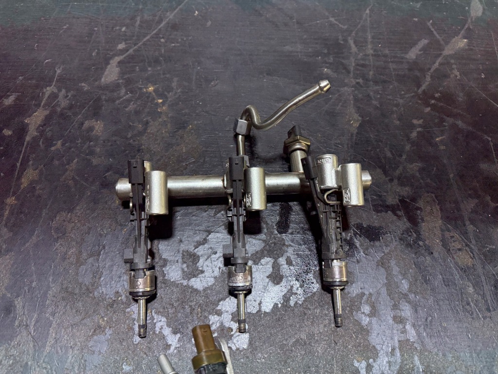 Peugeot citroen opel fiat 600 1.2 thp hn09 mhev система паливний насос інжектор Київ