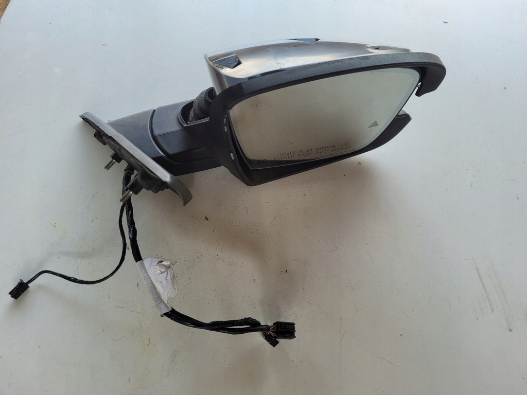 фото №1, Maserati levante 2017+ дзеркало зовнішнє праве