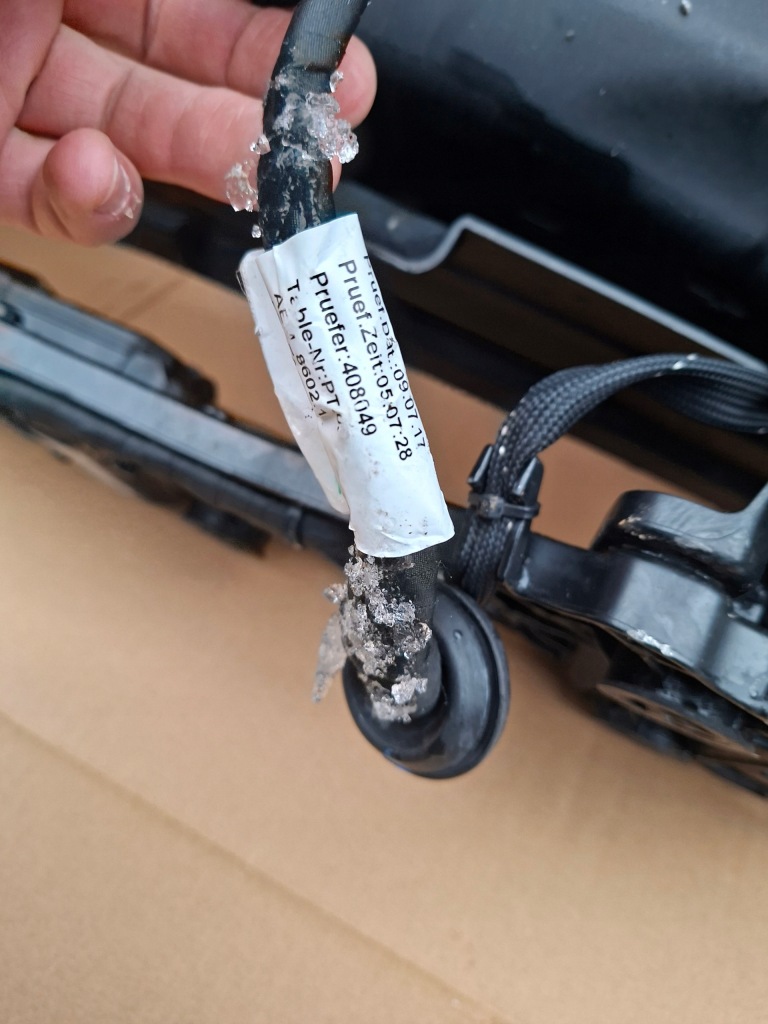 фото №12, Porsche panamera 971 turbo механизм спойлер спойлер задняя 971827678b оригинал