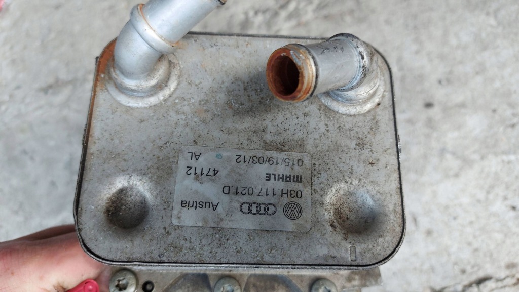 Vw touareg ii 2 7p 10- 3.6 fsi cgr кронштейн корпус фільтра оливи радіатор в Україні