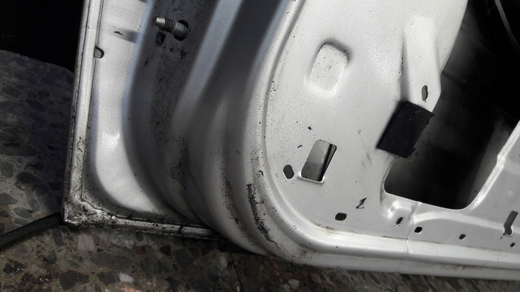 Дверь правая  перед megane 2 5d серебристый Доставка