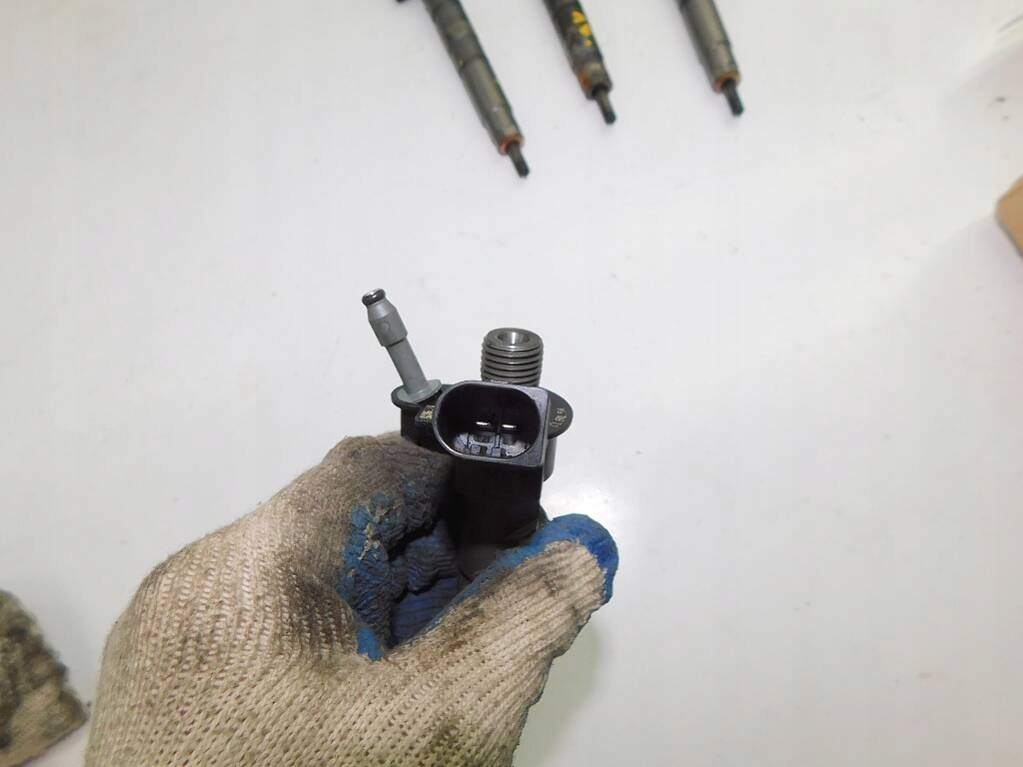 фото №9, Bmw x5 f15 x6 f16 f10 g30 f01 форсунка 0445118