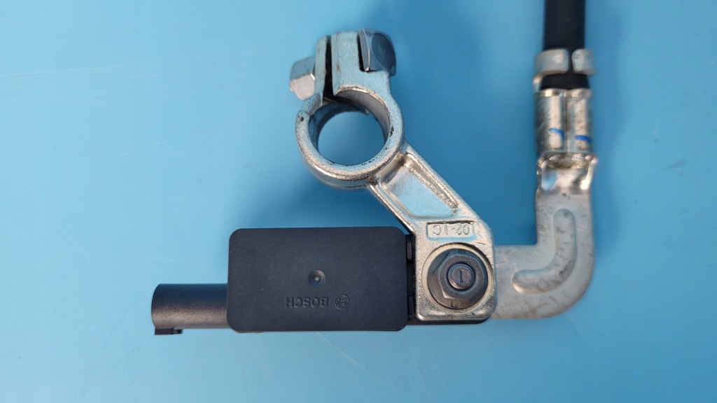 Dodge challenger sxt 19r клема мінусова акумулятор 68306895aa Зі Шроту