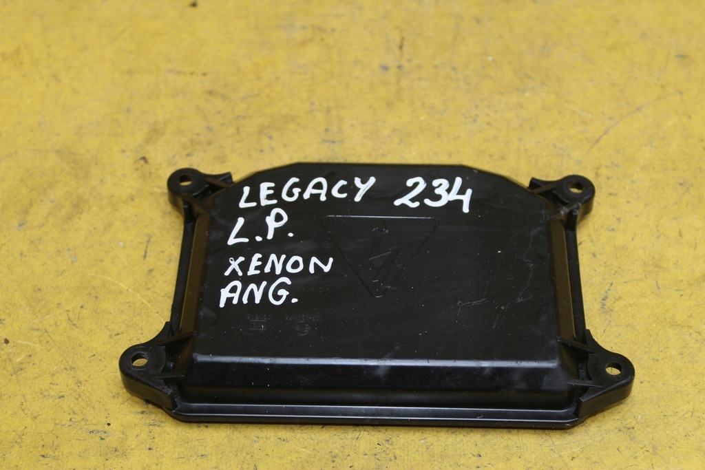 фото №1, Заглушка лампи лівий перед legacy iv