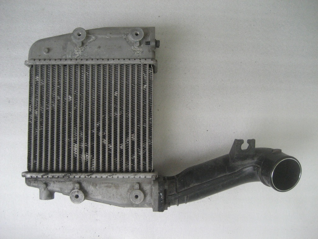 фото №1, Nissan gtr r35 интеркулер правый d-2125a-05