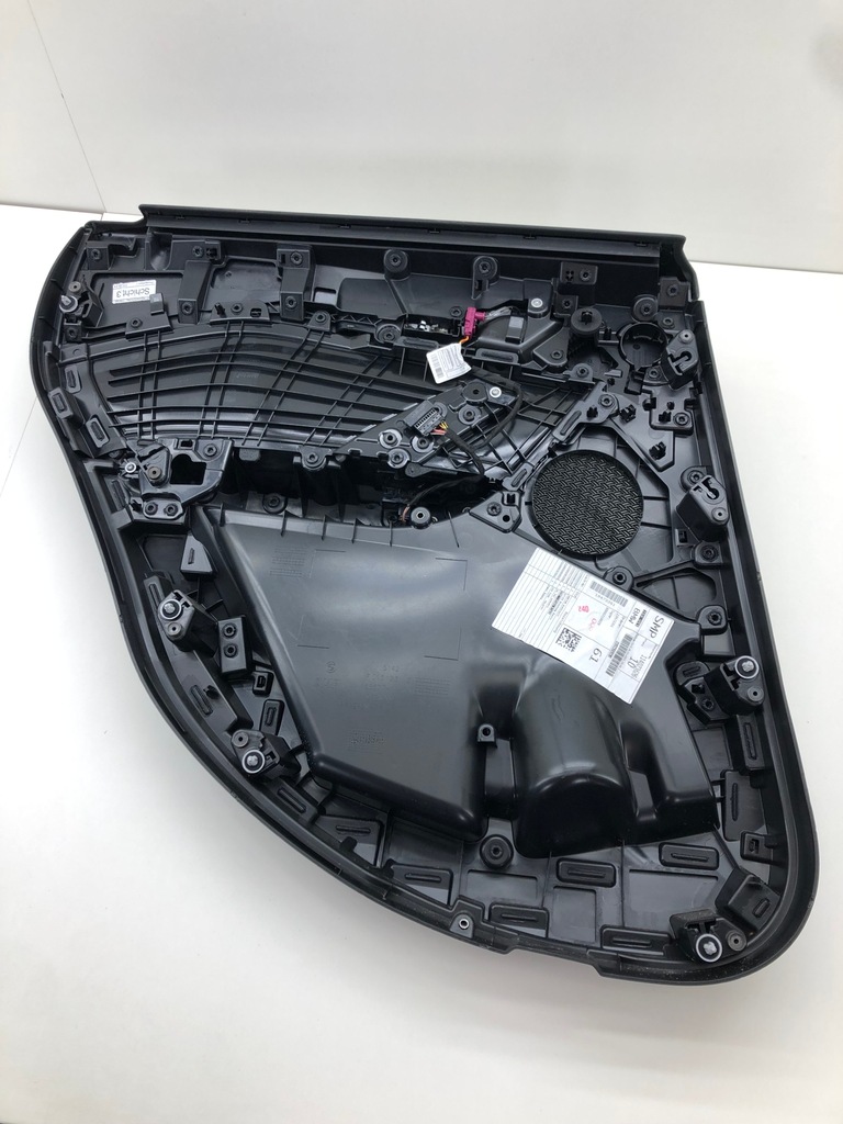 фото №10, Bmw x1 u11 правый обшивка задних дверь обивка piano black f015123