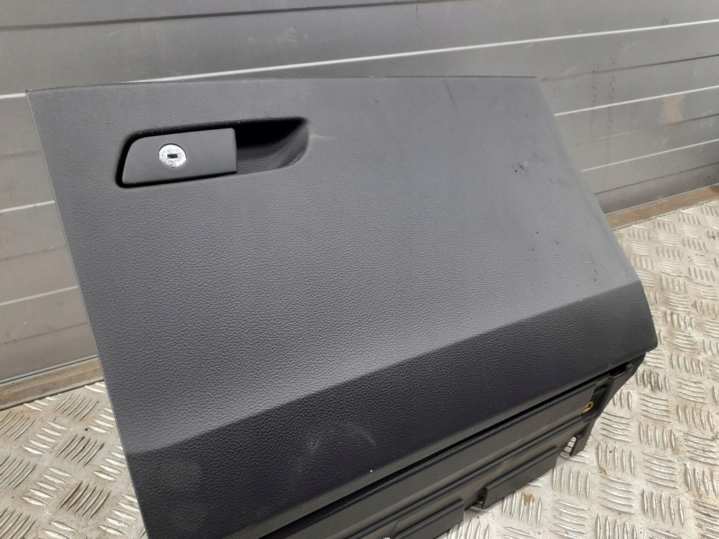 фото №8, Audi q5 sq5 2018 перед сторона правая бардачок панели приборной панели / комплект