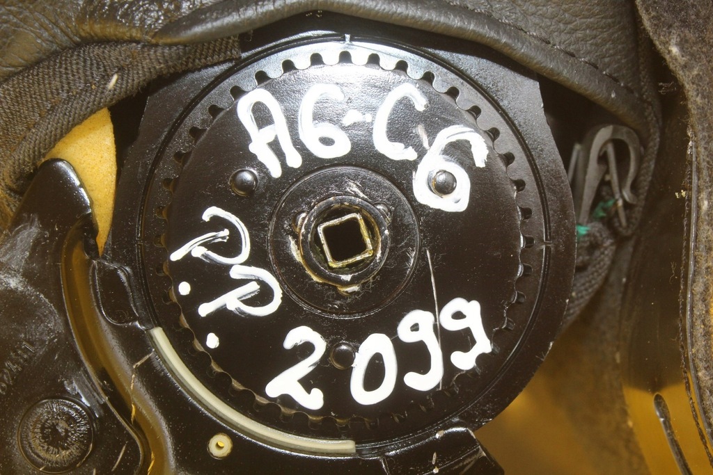 фото №9, Спинка сиденье правый перед кожа audi a6 c6