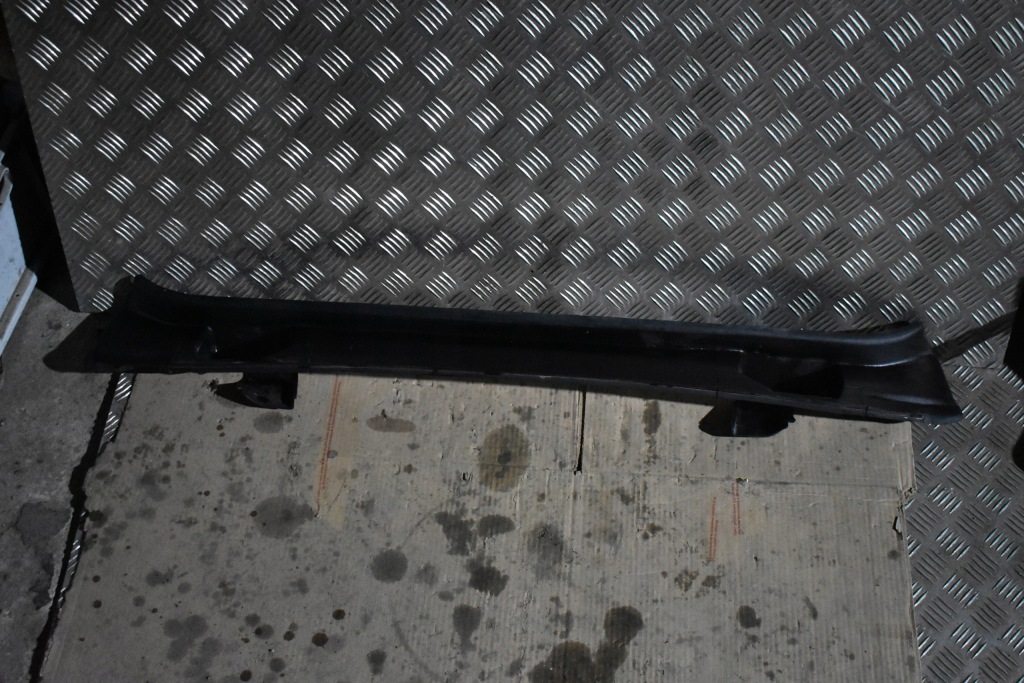 фото №1, Idealna защита накладка крышки багажника mercedes w167 1