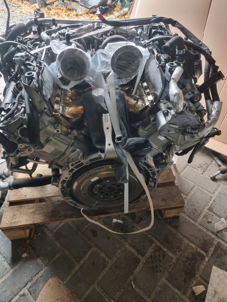 Mercedes gt gtc w190 amg 4.0 v8 двигун kompletny178980 в Україні