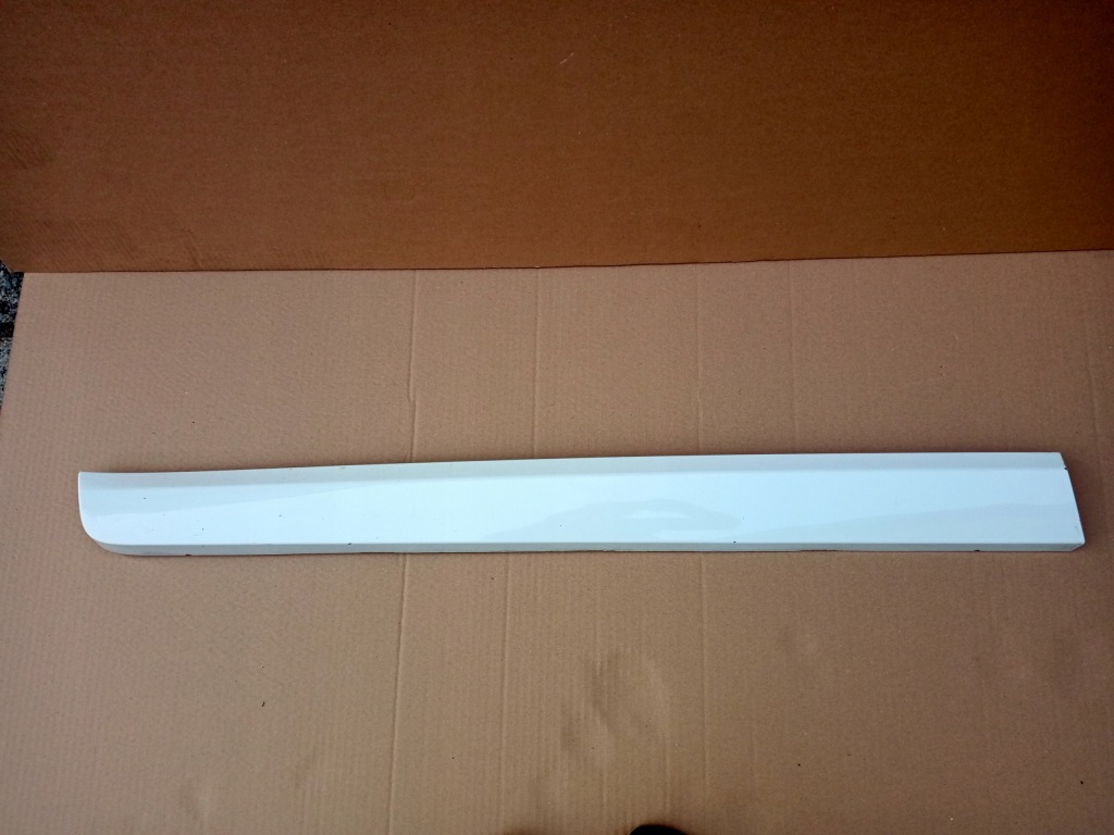 фото №1, Volvo xc60 ii ліва молдинг двері перед 2014r