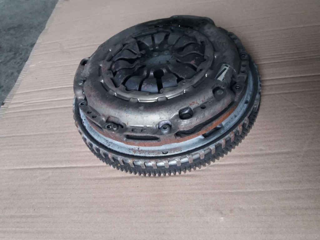 фото №1, Nissan pulsar колесо двухмассовый сцепление 1.2