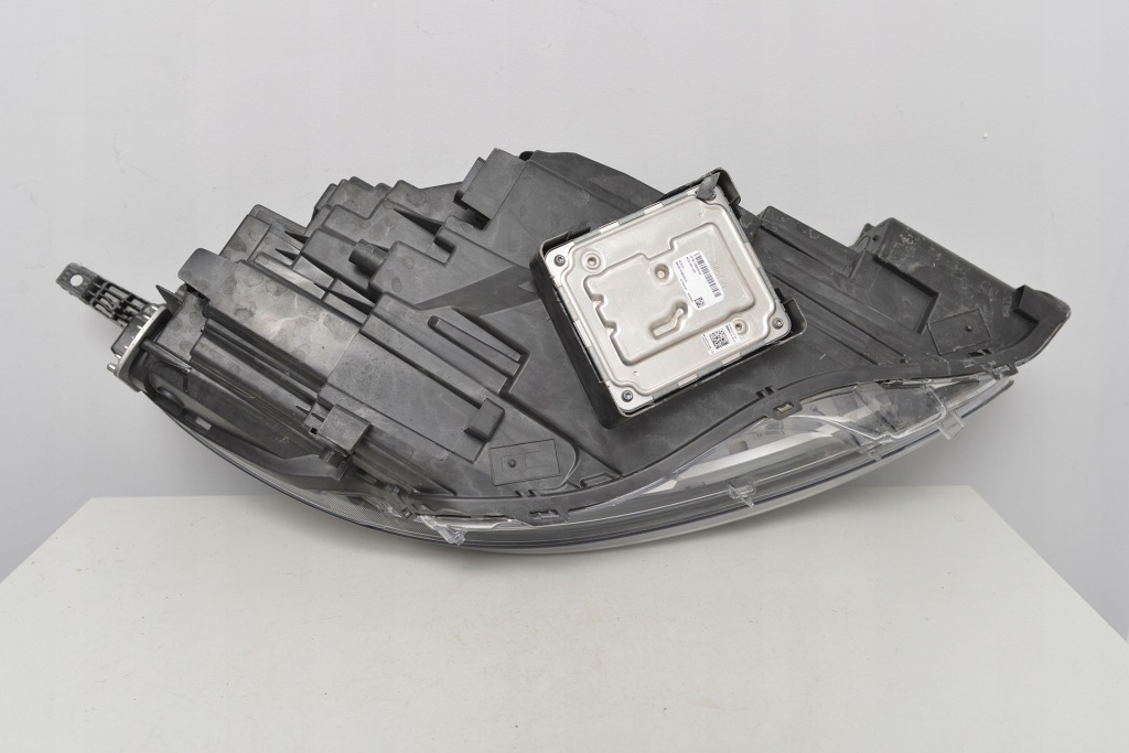 Фара перед левая ford kuga mk3 full led lv4b-13e015-fe в Украине