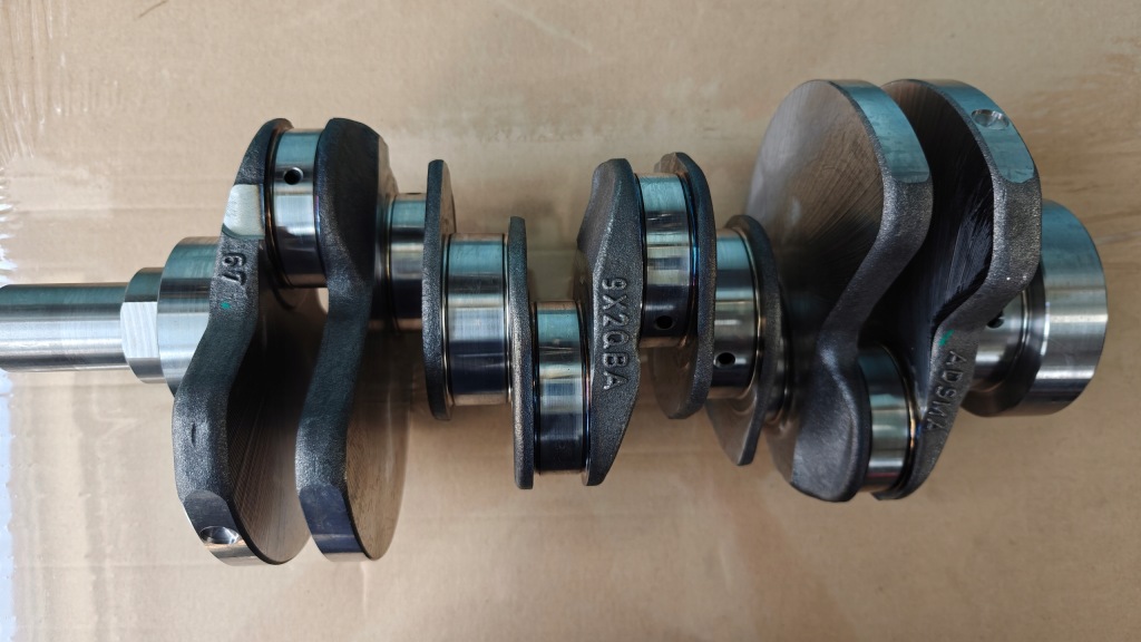 Купить Wał коленчатый land rover 3,0 sdv6 306dt оригинал