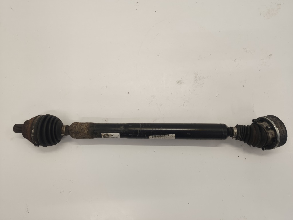 Купить Vw passat b6 приводной вал правый  1.4tsi 3c0407272an