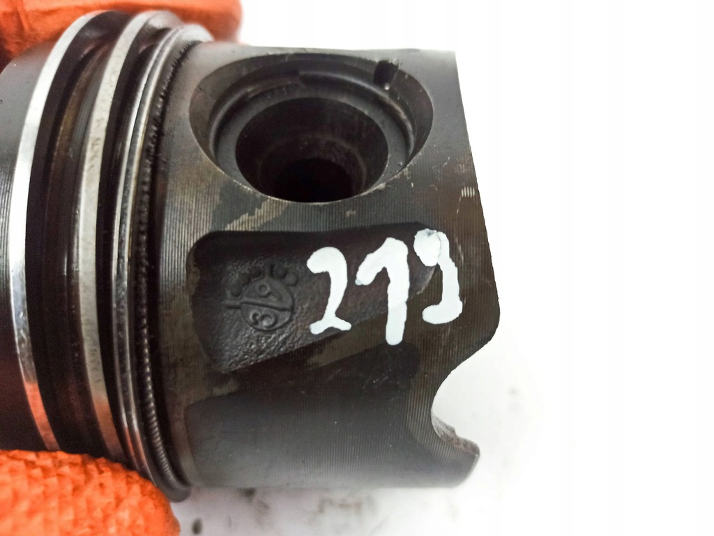 фото №12, Mercedes-benz cls c219 2005 поршни